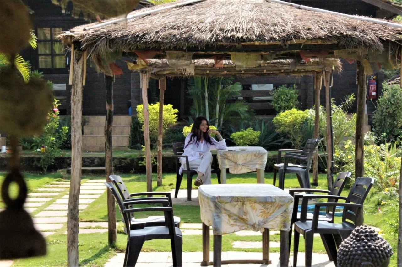 Hotel Lotus Sutra Arambol Esterno foto