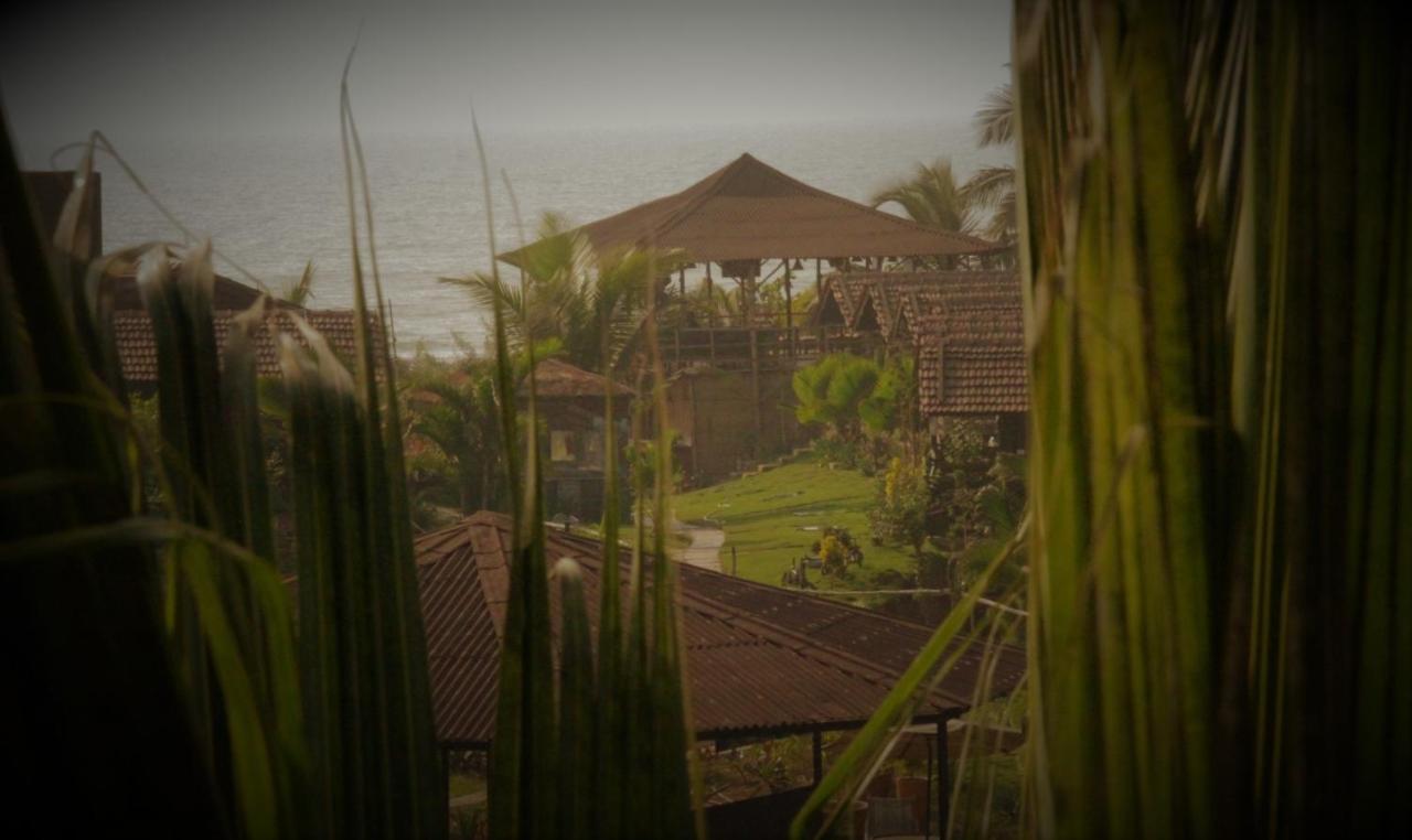 Hotel Lotus Sutra Arambol Esterno foto