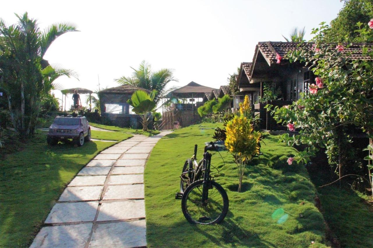 Hotel Lotus Sutra Arambol Esterno foto